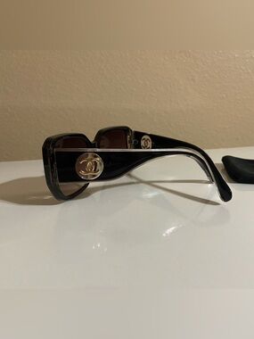 CHANEL Black Sunglasses with Gold CC Emblem